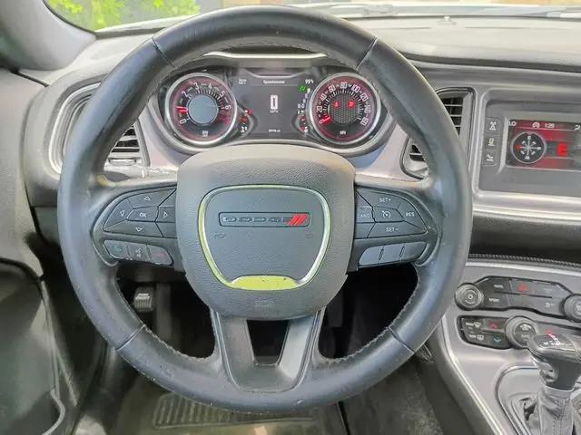 2017 Dodge Challenger SXT