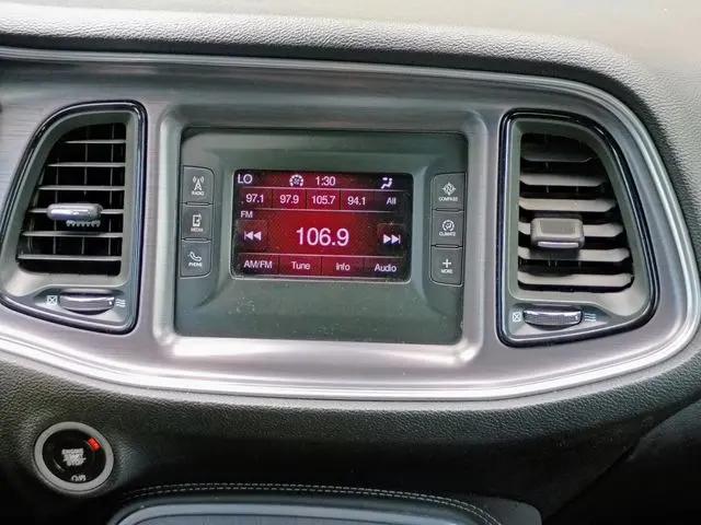 2017 Dodge Challenger SXT
