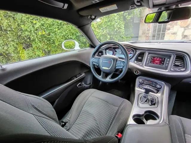 2017 Dodge Challenger SXT