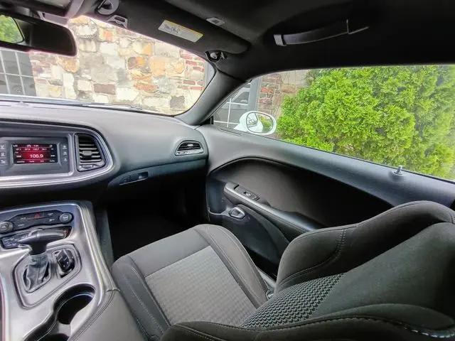2017 Dodge Challenger SXT