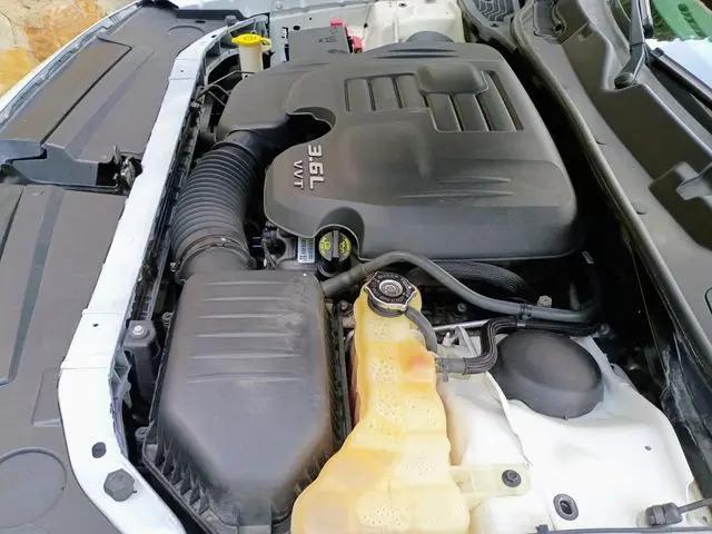 2017 Dodge Challenger SXT