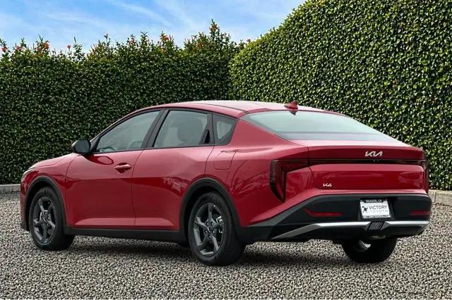 2026 Kia K4 LXS
