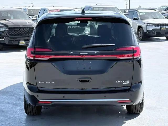 2027 Chrysler Pacifica Limited AWD