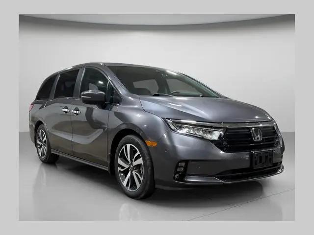 2023 Honda Odyssey Touring for sale in Brookfield, WI
