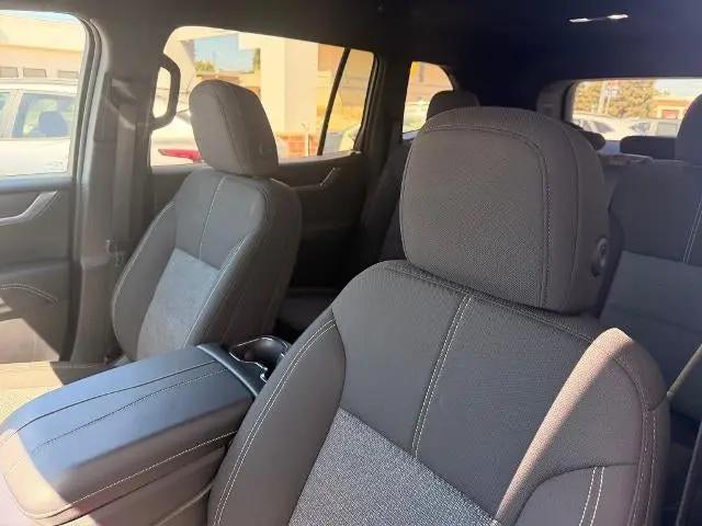 2025 GMC Acadia AWD Elevation