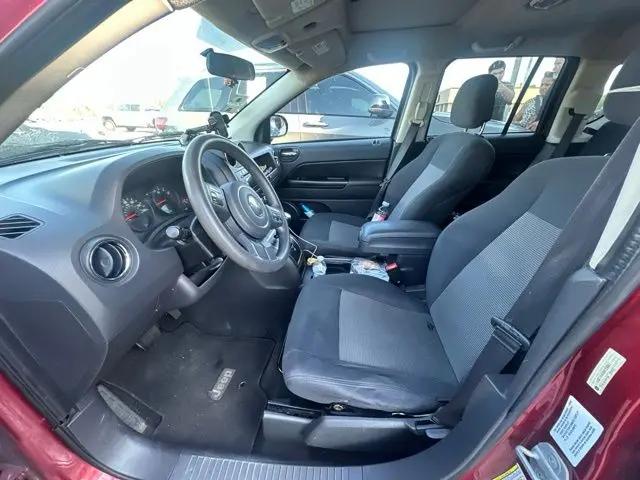 2011 Jeep Compass Base for sale in Libertyville, IL
