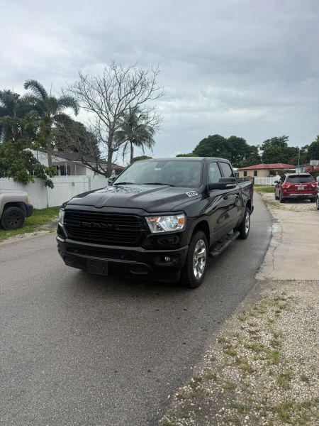 2019 Ram 1500 Big Horn/Lone Star Crew Cab 4x4 57 Box for sale in Miami, FL