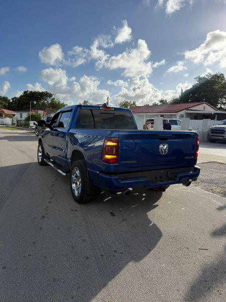 2019 Ram 1500 Big Horn/Lone Star Crew Cab 4x4 5'7" Box