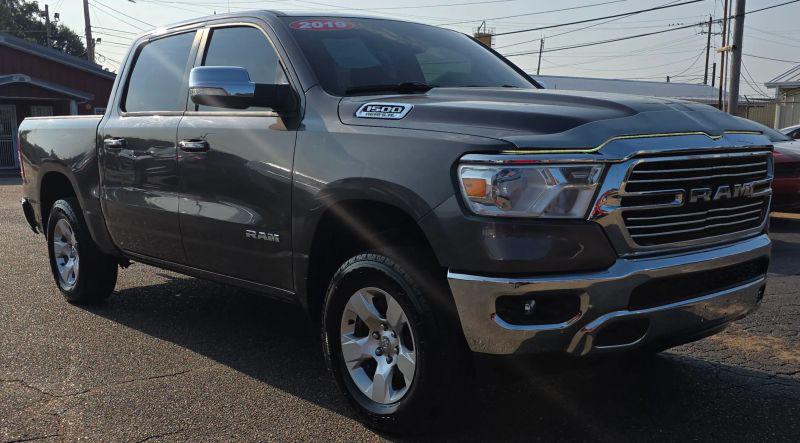 2019 Ram 1500 Big Horn/Lone Star Crew Cab 4x4 5'7" Box for sale in Forrest City, AR