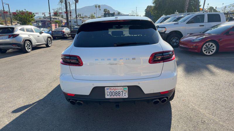 2016 Porsche Macan S
