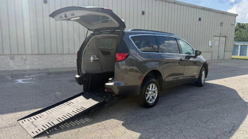 2021 Chrysler Voyager LXI for sale near Columbus, OH