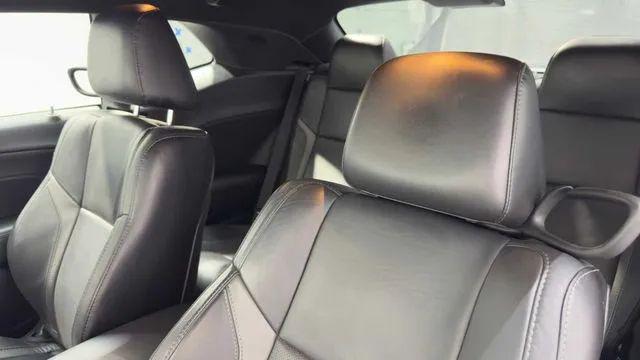 2016 Dodge Challenger R/T Plus