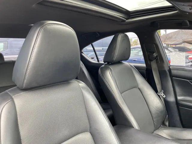 2023 Lexus IS 300 300