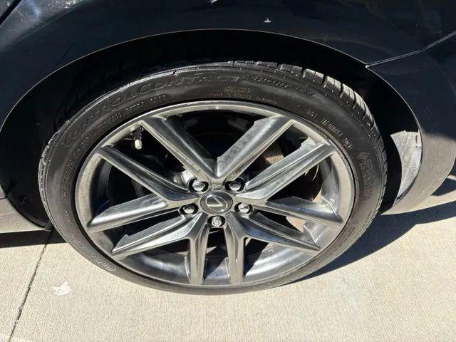 2015 Lexus IS 250 Crafted Line