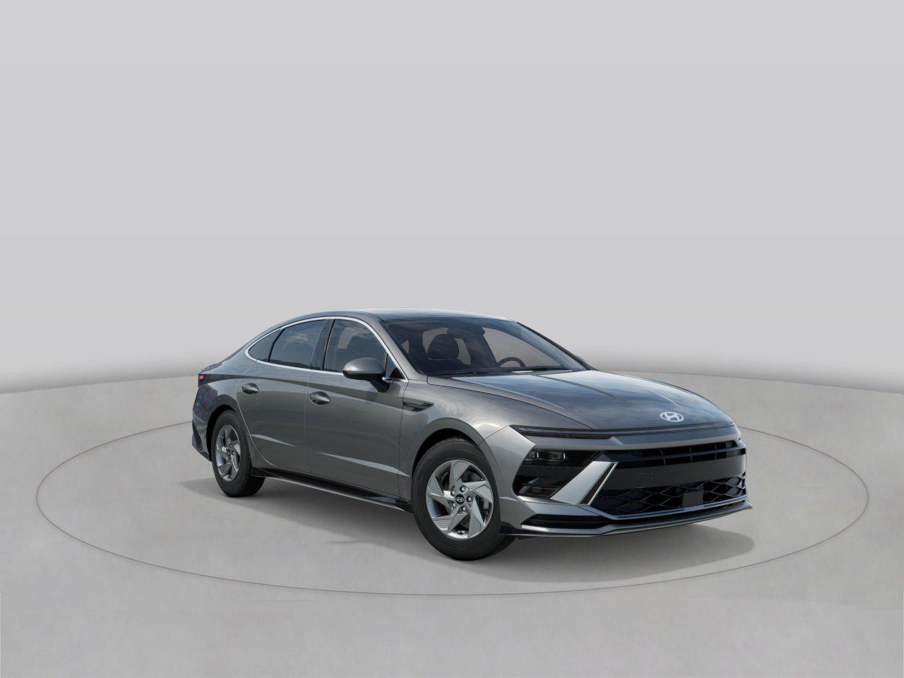 New 2026 Gray HYUNDAI SE image 2