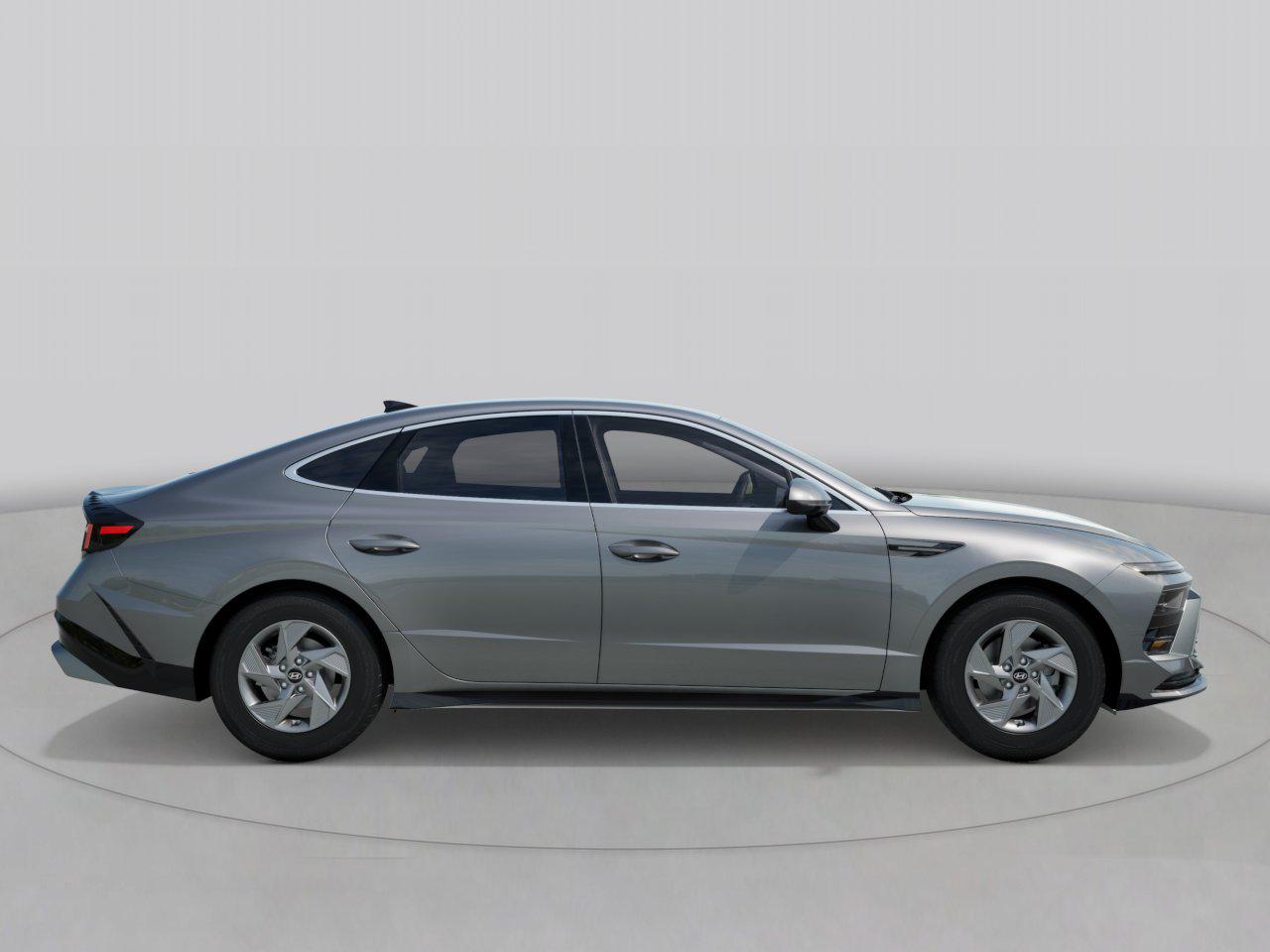 New 2026 Gray HYUNDAI SE image 7