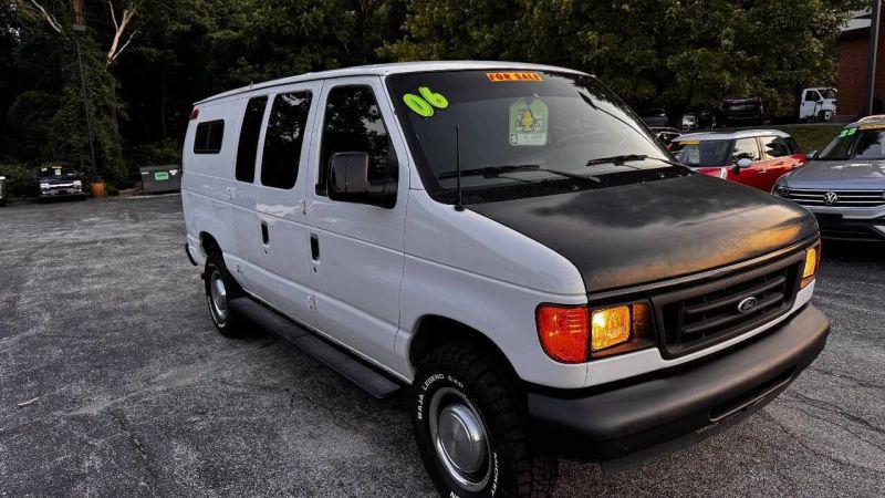 2006 Ford E-250 Base