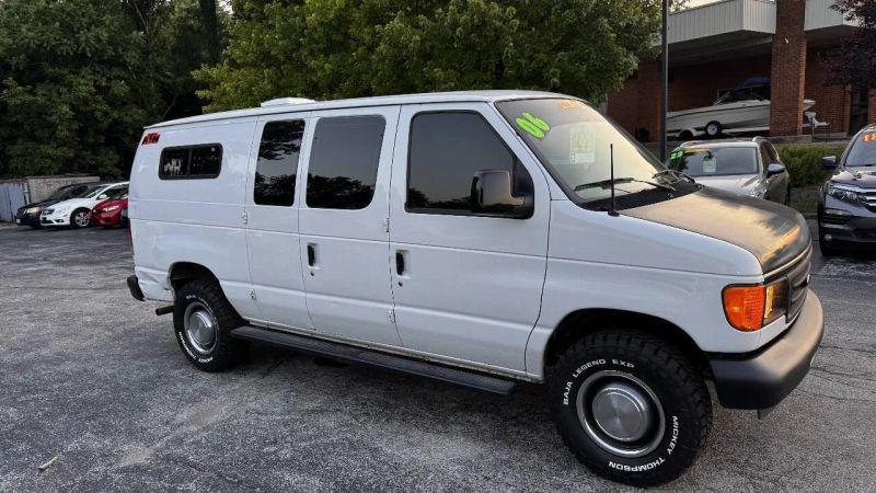 2006 Ford E-250 Base