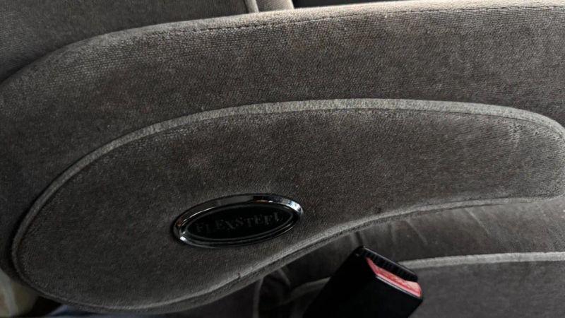 2006 Ford E-250 Base