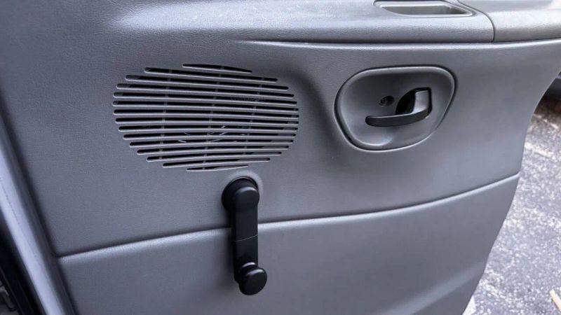2006 Ford E-250 Base