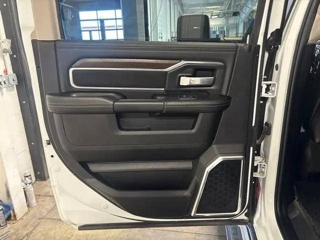 2023 Ram 2500 Laramie Crew Cab 4x4 6'4" Box