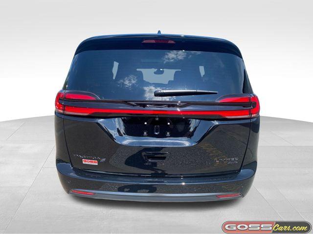 2027 Chrysler Pacifica Limited for sale in South Burlington, VT