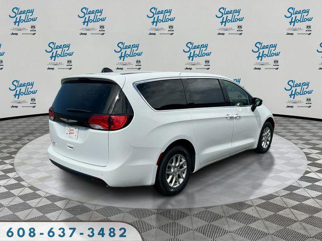 2027 Chrysler Pacifica LX