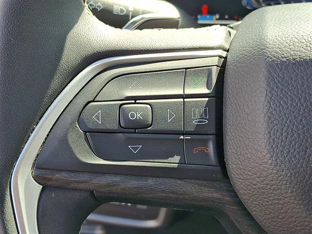 Used 2023 Jeep Grand Cherokee L Limited 4x4 For Sale in East Hanover, NJ