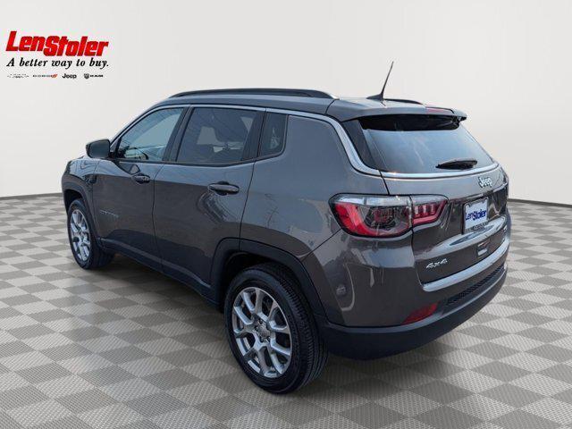 2022 Jeep Compass Latitude Lux 4x4 2022 Jeep Compass Latitude Lux 4x4