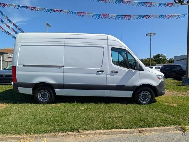 2025 Mercedes-Benz Sprinter 2500 Standard Roof 4-Cyl Diesel 2025 Mercedes-Benz Sprinter 2500 Standard Roof 4-Cyl Diesel