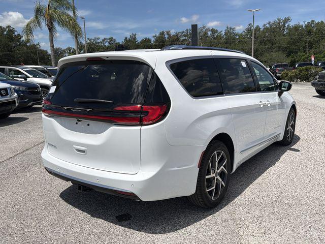 2027 Chrysler Pacifica Pinnacle