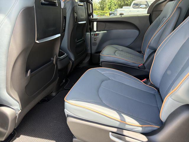 2027 Chrysler Pacifica Pinnacle