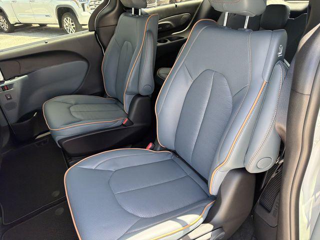 2027 Chrysler Pacifica Pinnacle