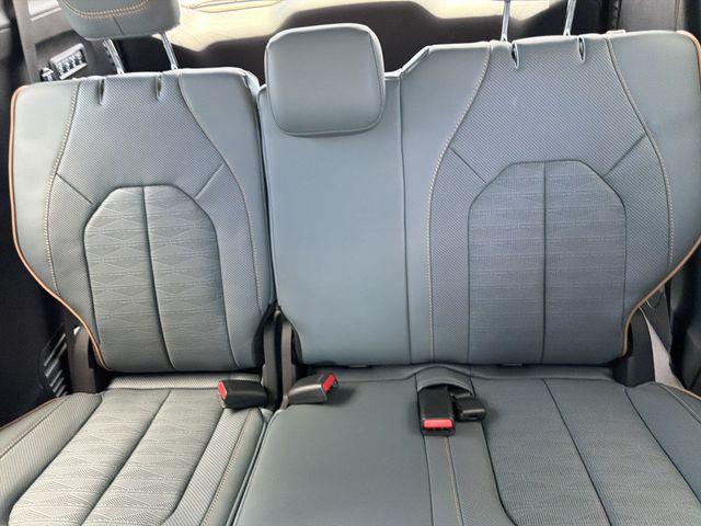 2027 Chrysler Pacifica Pinnacle