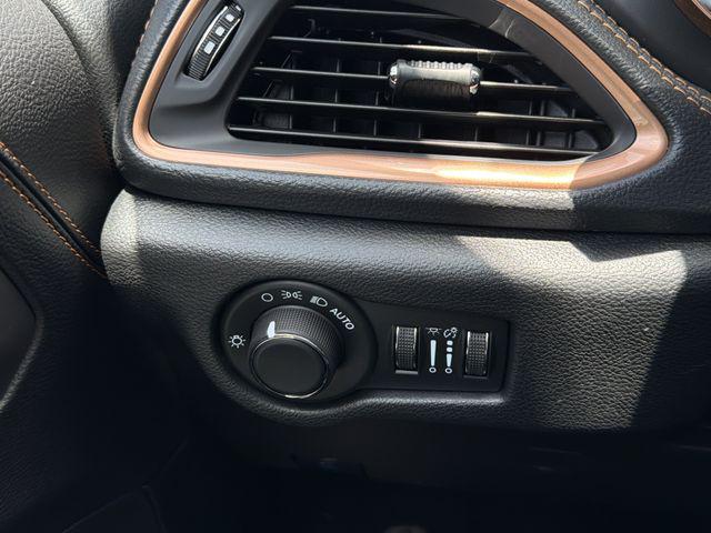 2027 Chrysler Pacifica Pinnacle