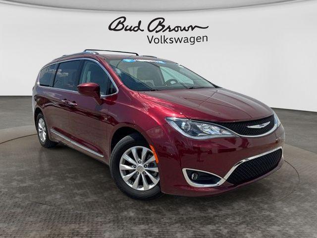 2018 Chrysler Pacifica Touring L for sale in Olathe, KS