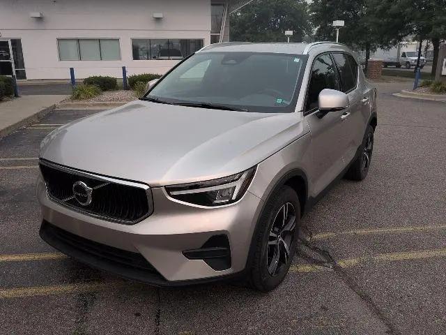 2023 Volvo XC40 B5 Core for sale in Livonia, MI