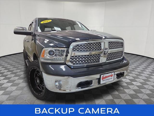2017 Ram 1500 Laramie Crew Cab 4x4 5'7" Box
