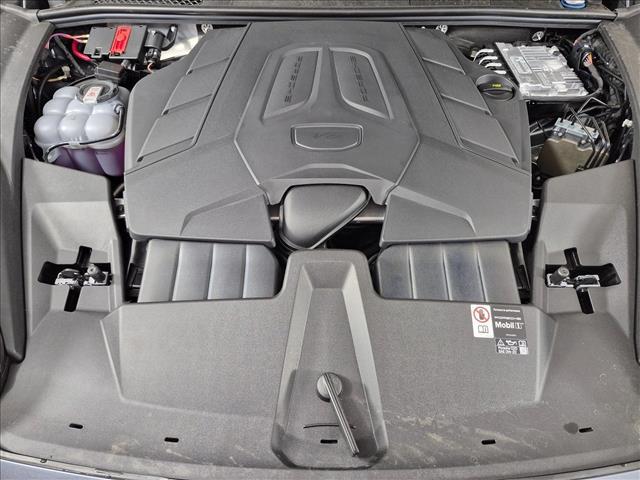 2026 Porsche Cayenne AWD