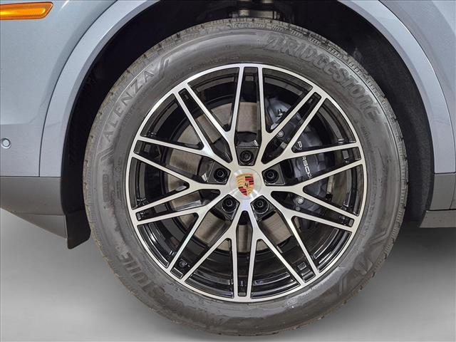 2026 Porsche Cayenne AWD