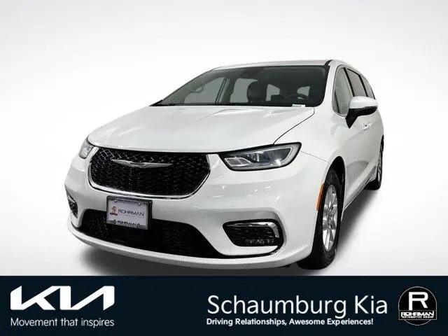 2023 Chrysler Pacifica Touring L for sale in Schaumburg, IL