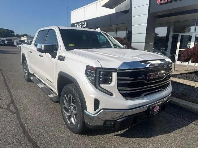 2023 GMC Sierra 1500 4WD Crew Cab Short Box SLT for sale in Woonsocket, RI