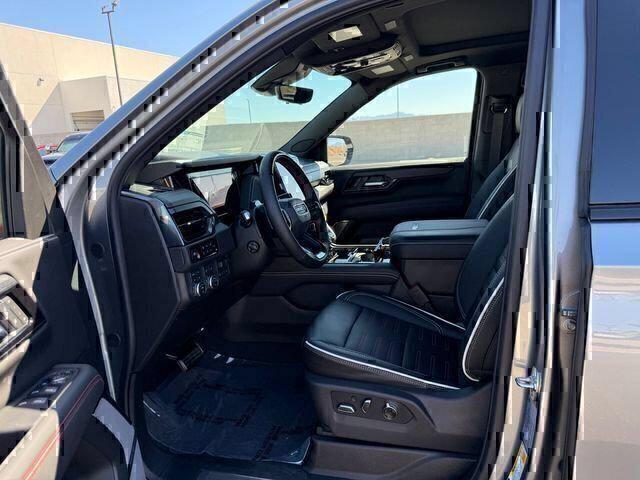 2026 GMC Yukon XL AT4 Ultimate - Photo 10