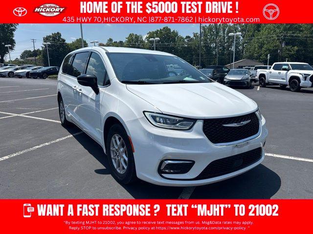 2025 Chrysler Pacifica Select for sale in Hickory, NC