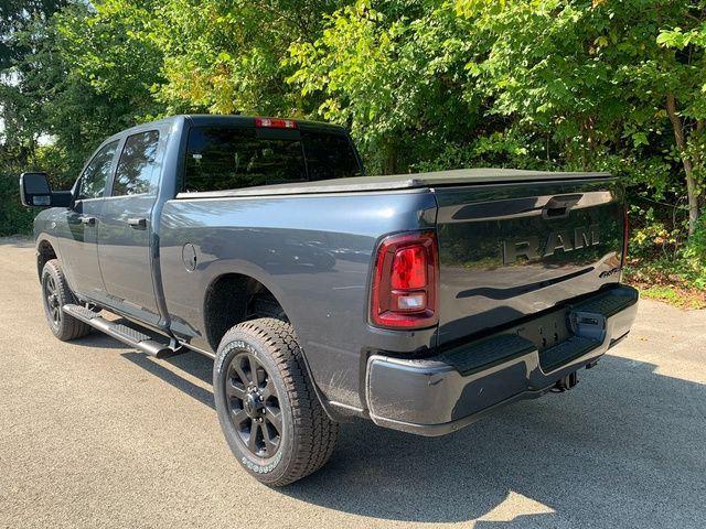 2027 RAM Ram 2500 RAM 2500 BLACK EXPRESS CREW CAB 4X4 64 BOX 2027 RAM Ram 2500 RAM 2500 BLACK EXPRESS CREW CAB 4X4 64 BOX