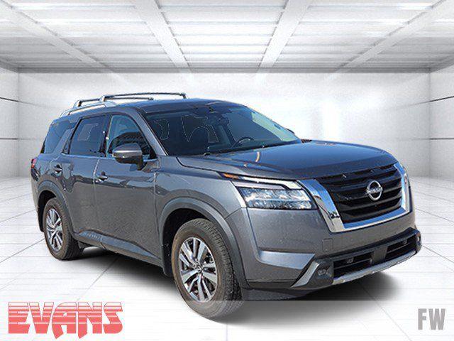 2022 Nissan Pathfinder SL 4WD for sale in Fort Wayne, IN