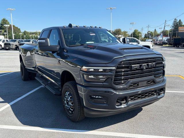 2027 RAM Ram 3500 RAM 3500 LARAMIE CREW CAB 4X4 8 BOX 2027 RAM Ram 3500 RAM 3500 LARAMIE CREW CAB 4X4 8 BOX