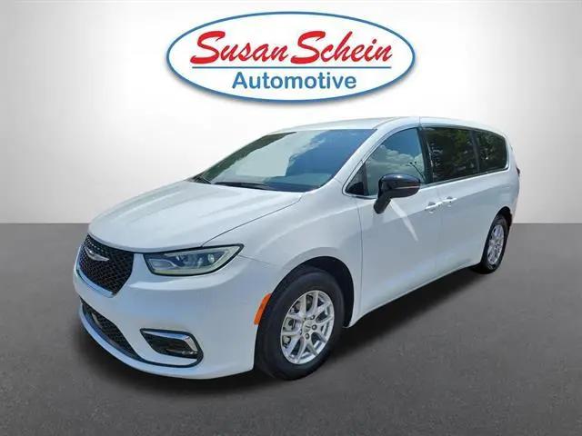 2025 Chrysler Pacifica Select for sale in Pelham, AL