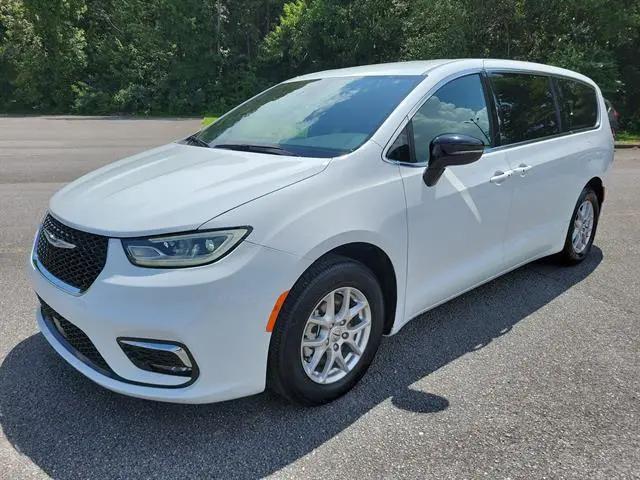 2025 Chrysler Pacifica Select for sale in Pelham, AL