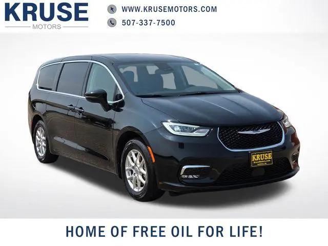 2024 Chrysler Pacifica Touring L for sale in Marshall, MN